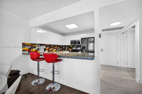 Copropriété à vendre à Miami Beach, Floride: 1 chambre, 81.75 m2 № 2046087 - photo 8