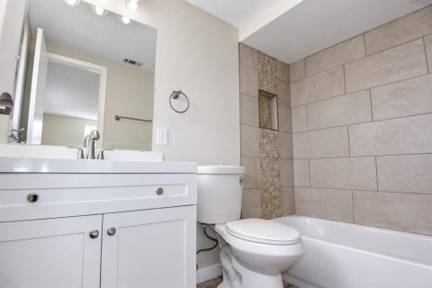 Villa ou maison à vendre à Port Richey, Floride: 2 chambres, 129.04 m2 № 2408762 - photo 20