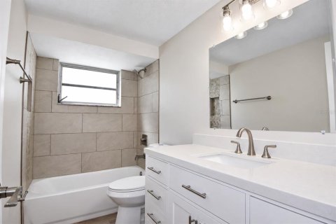 Villa ou maison à vendre à Port Richey, Floride: 2 chambres, 129.04 m2 № 2408762 - photo 22