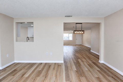 Villa ou maison à vendre à Port Richey, Floride: 2 chambres, 129.04 m2 № 2408762 - photo 16