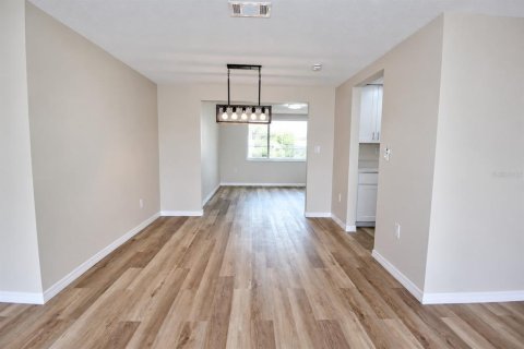 Villa ou maison à vendre à Port Richey, Floride: 2 chambres, 129.04 m2 № 2408762 - photo 8
