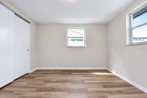 Villa ou maison à vendre à Port Richey, Floride: 2 chambres, 129.04 m2 № 2408762 - photo 18