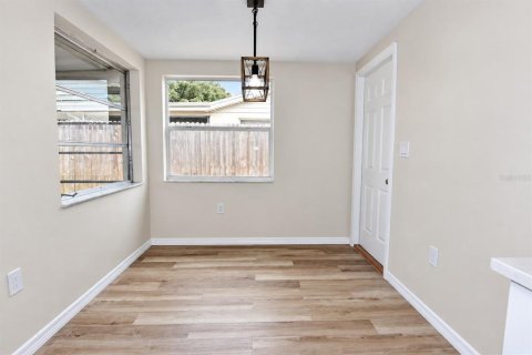 Villa ou maison à vendre à Port Richey, Floride: 2 chambres, 129.04 m2 № 2408762 - photo 14