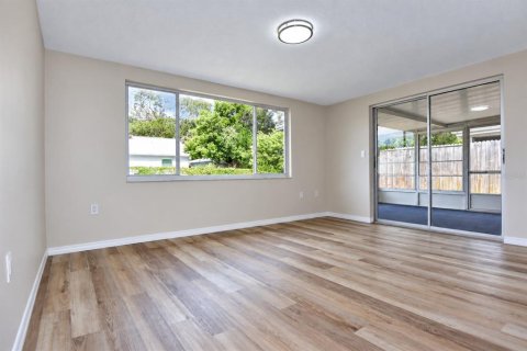 Villa ou maison à vendre à Port Richey, Floride: 2 chambres, 129.04 m2 № 2408762 - photo 15
