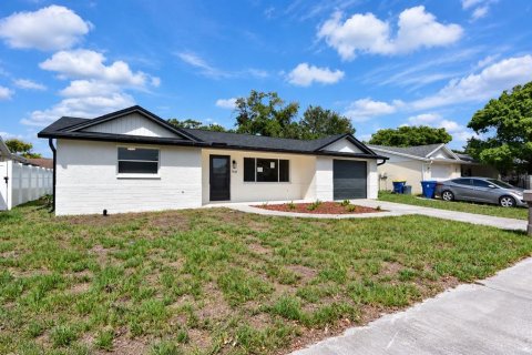 Villa ou maison à vendre à Port Richey, Floride: 2 chambres, 129.04 m2 № 2408762 - photo 30