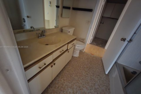 Townhouse in Delray Beach, Florida 2 bedrooms, 147.62 sq.m. № 1958700 - photo 8