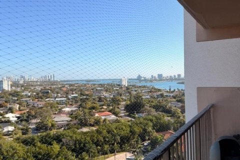 Купить кондоминиум в Майами, Флорида 2 спальни, 181.16м2, № 2028333 - фото 24