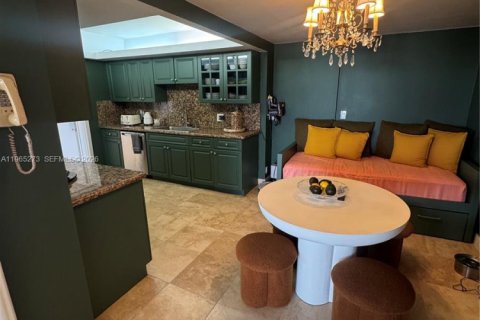 Купить кондоминиум в Майами, Флорида 2 спальни, 181.16м2, № 2028333 - фото 7