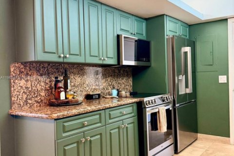 Купить кондоминиум в Майами, Флорида 2 спальни, 181.16м2, № 2028333 - фото 1