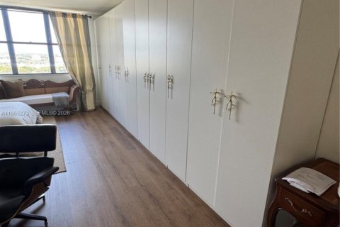 Купить кондоминиум в Майами, Флорида 2 спальни, 181.16м2, № 2028333 - фото 20