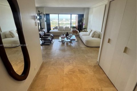 Купить кондоминиум в Майами, Флорида 2 спальни, 181.16м2, № 2028333 - фото 2