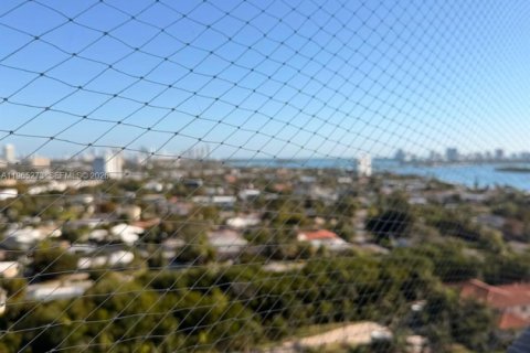 Купить кондоминиум в Майами, Флорида 2 спальни, 181.16м2, № 2028333 - фото 27