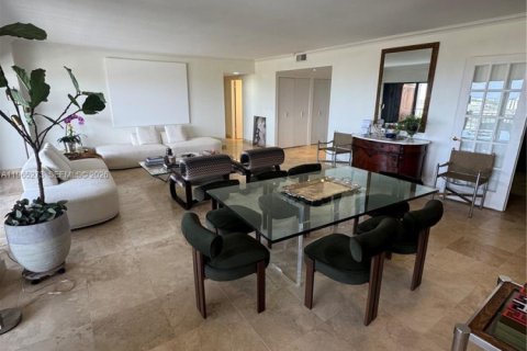 Купить кондоминиум в Майами, Флорида 2 спальни, 181.16м2, № 2028333 - фото 12