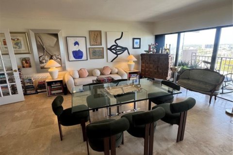 Купить кондоминиум в Майами, Флорида 2 спальни, 181.16м2, № 2028333 - фото 13