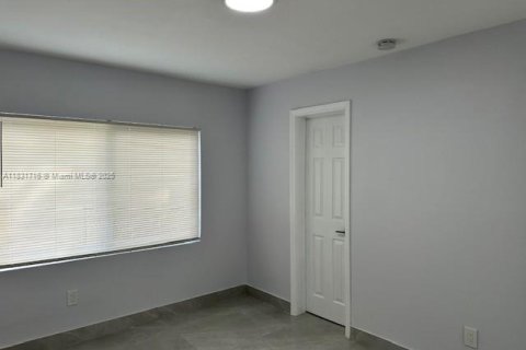 Villa ou maison à vendre à Dania Beach, Floride: 6 chambres, 251.02 m2 № 2015893 - photo 26