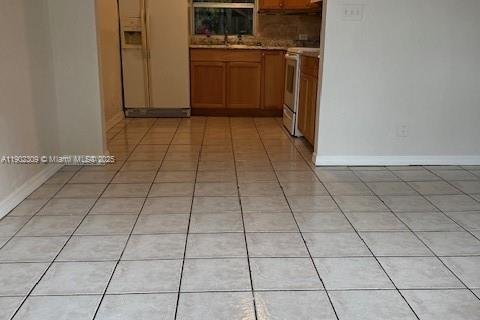 Casa en alquiler en Fort Lauderdale, Florida, 2 dormitorios, 145.67 m2 № 1954336 - foto 4