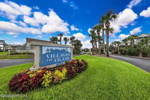 Condo in Saint Augustine, Florida, 2 bedrooms  № 772890 - photo 1