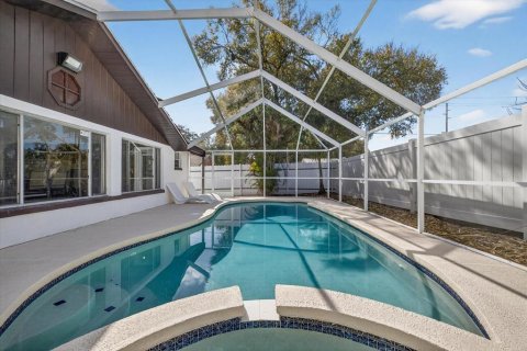 House in Tampa, Florida 3 bedrooms, 172.43 sq.m. № 2112398 - photo 27