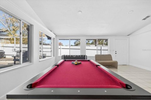 House in Tampa, Florida 3 bedrooms, 172.43 sq.m. № 2112398 - photo 23