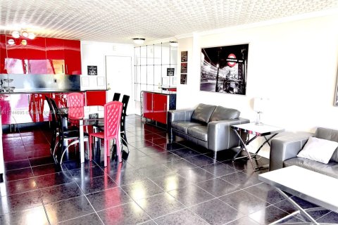 Купить кондоминиум в Санни-Айлс-Бич, Флорида 1 спальня, 96.62м2, № 2055199 - фото 4