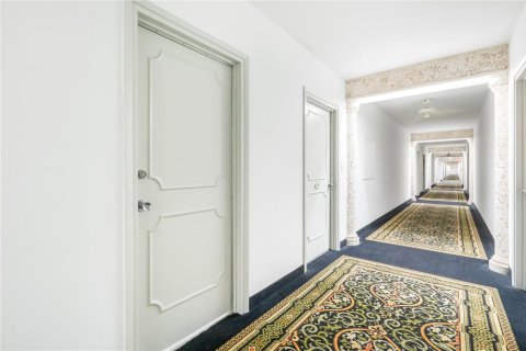 Condo in Fort Lauderdale, Florida, 2 bedrooms  № 2417401 - photo 25