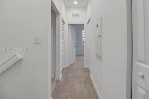 Touwnhouse à louer à Homestead, Floride: 3 chambres, 123.37 m2 № 2257120 - photo 15