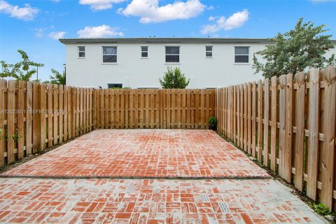 Touwnhouse à louer à Homestead, Floride: 3 chambres, 123.37 m2 № 2257120 - photo 22
