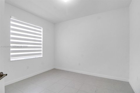 Touwnhouse à louer à Homestead, Floride: 3 chambres, 123.37 m2 № 2257120 - photo 12