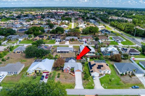 House in Port St. Lucie, Florida 3 bedrooms, 127.37 sq.m. № 2083530 - photo 26