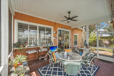 House in Port St. Lucie, Florida 3 bedrooms, 127.37 sq.m. № 2083530 - photo 20