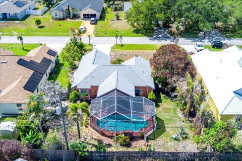 House in Port St. Lucie, Florida 3 bedrooms, 127.37 sq.m. № 2083530 - photo 28