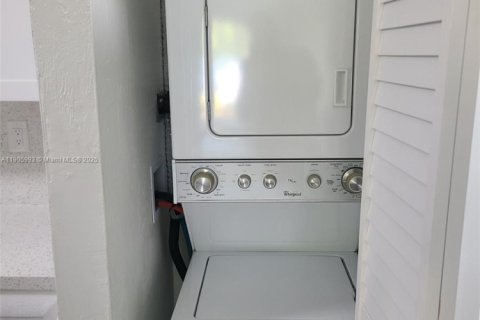 Appartement à louer à Miami, Floride: 2 chambres, 94.95 m2 № 1956649 - photo 10