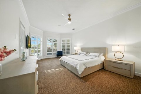 House in Tampa, Florida 4 bedrooms, 290.23 sq.m. № 1877290 - photo 15