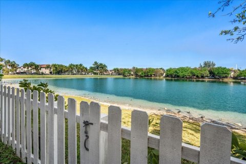 Adosado en venta en Homestead, Florida, 3 dormitorios, 178.93 m2 № 1861166 - foto 5