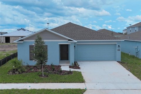 House in Eagle Lake, Florida 3 bedrooms, 138.15 sq.m. № 2391314