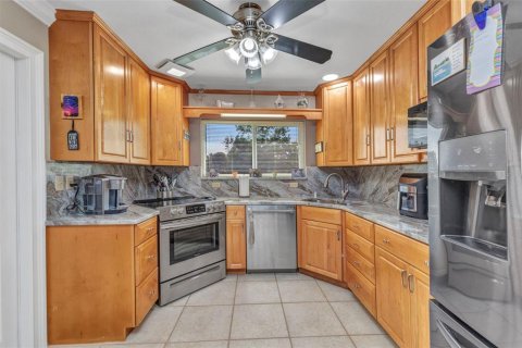 Casa en venta en Port Charlotte, Florida, 3 dormitorios, 146.23 m2 № 1733995 - foto 11