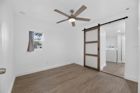 Villa ou maison à louer à Tampa, Floride: 3 chambres, 96.25 m2 № 2096087 - photo 25