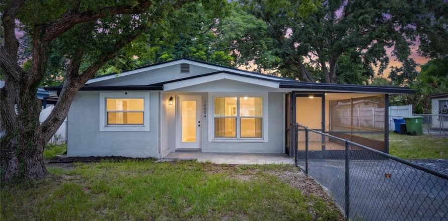 Villa ou maison à Tampa, Floride 3 chambres, 96.25 m2 № 2096087