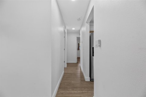 Villa ou maison à louer à Tampa, Floride: 3 chambres, 96.25 m2 № 2096087 - photo 20
