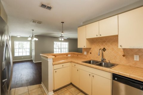 Villa ou maison à louer à Riverview, Floride: 3 chambres, 128.3 m2 № 2427494 - photo 8
