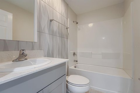Casa en venta en Odessa, Florida, 3 dormitorios, 133.87 m2 № 1898928 - foto 23