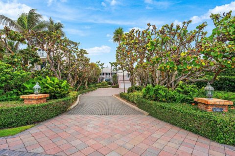 Villa ou maison à vendre à Delray Beach, Floride: 3 chambres, 410.16 m2 № 2087730 - photo 4