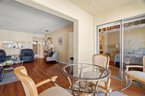 Купить кондоминиум в Семинол, Флорида 5 комнат, 88.81м2, № 1573036 - фото 3