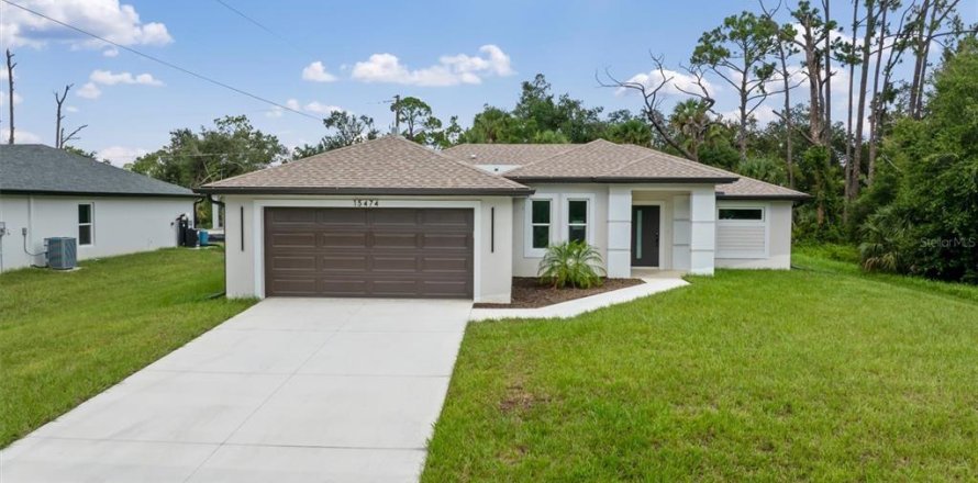 House in Port Charlotte, Florida 3 bedrooms, 146.14 sq.m. № 1882923