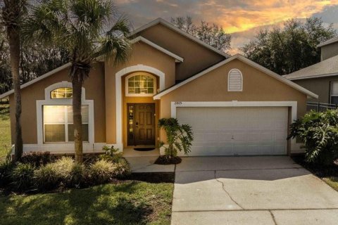 House in Kissimmee, Florida 4 bedrooms, 182.09 sq.m. № 1690462 - photo 1