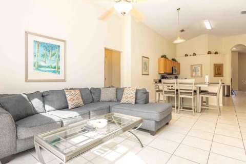 House in Kissimmee, Florida 4 bedrooms, 182.09 sq.m. № 1690462 - photo 12