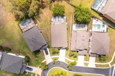 House in Kissimmee, Florida 4 bedrooms, 182.09 sq.m. № 1690462 - photo 8