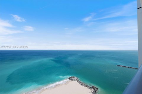 Condo in Fort Lauderdale, Florida, 4 bedrooms  № 2297602 - photo 5