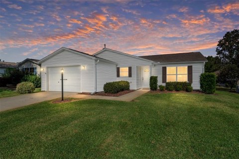 Casa en The Villages, Florida 2 dormitorios, 104.05 m2 № 2110261