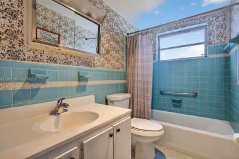 Купить кондоминиум в Майами, Флорида 2 спальни, 82.03м2, № 2054935 - фото 14